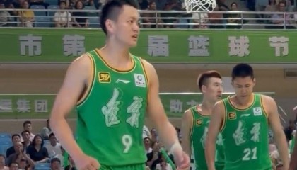 辽宁男篮热身赛90比79击败美国TBT阿肯色州队 姜宇星得到10分